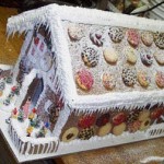 Seven-Dwarfs-Christmas-gingerbread-house